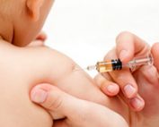 واکسیناسیون-کودک-برای-تقویت-ایمنی