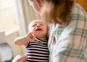 امتناع کودک از خوردن شیر مادر