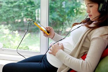 خطر اینترنت موبایل در بارداری